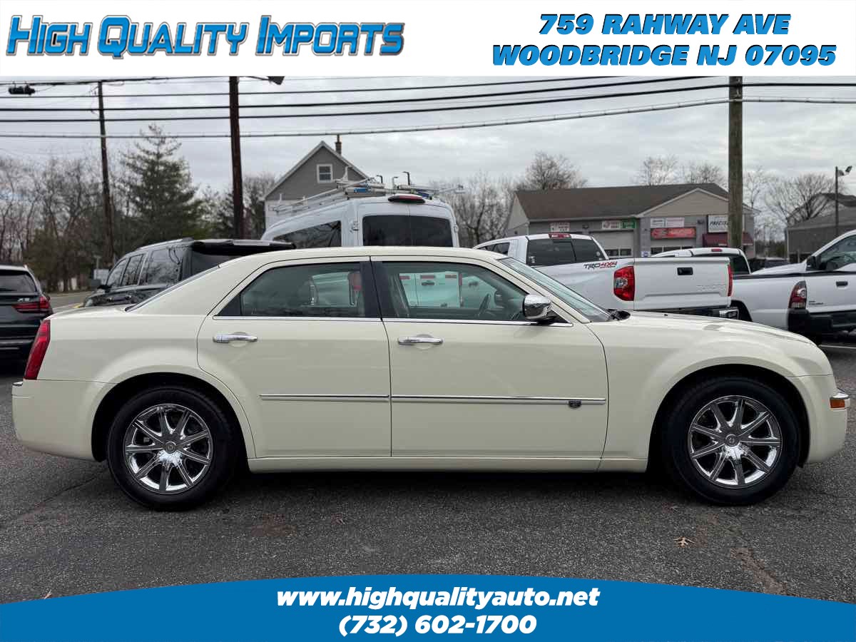 Sold 2009 Chrysler 300C 300C Hemi in Woodbridge