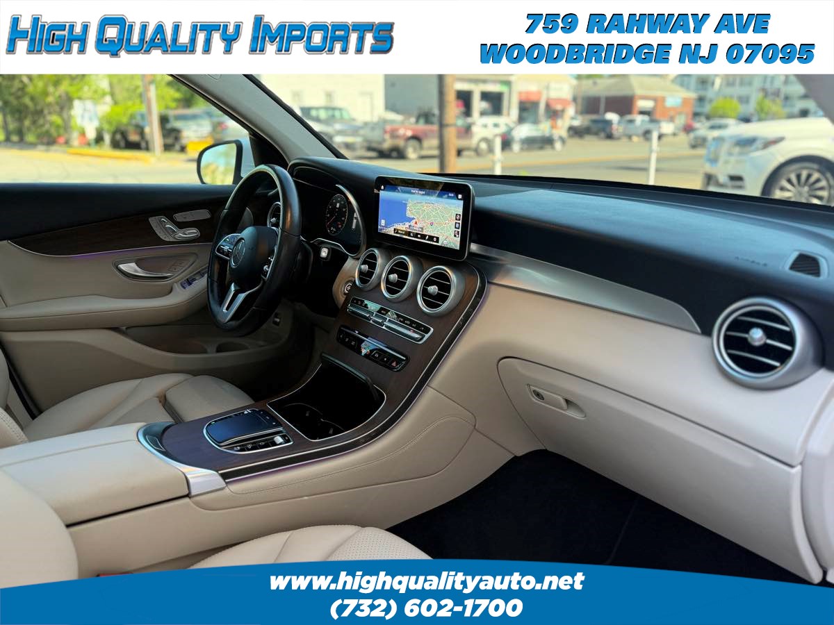 2021 Mercedes-Benz GLC GLC300 - Photo 40