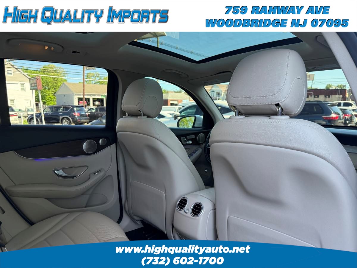 2021 Mercedes-Benz GLC GLC300 - Photo 44