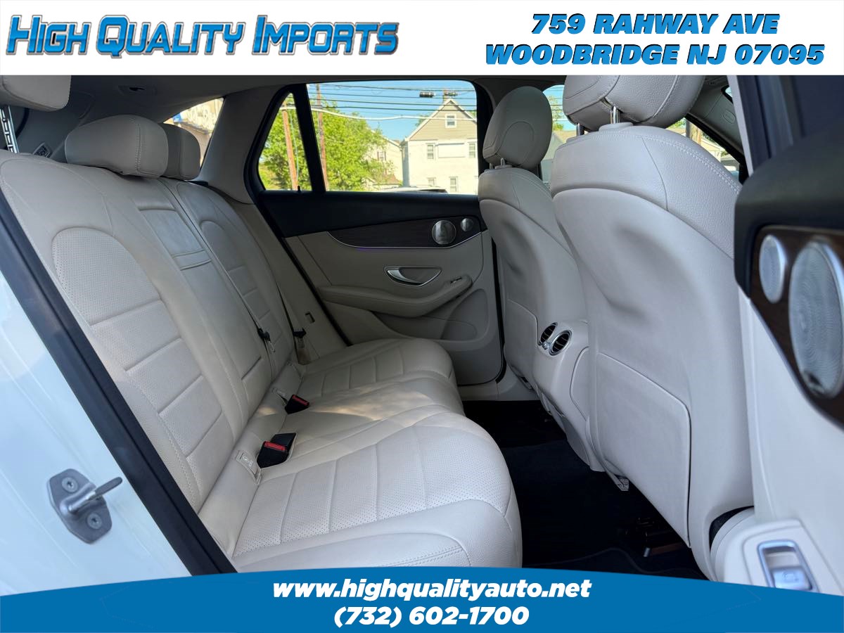 2021 Mercedes-Benz GLC GLC300 - Photo 20