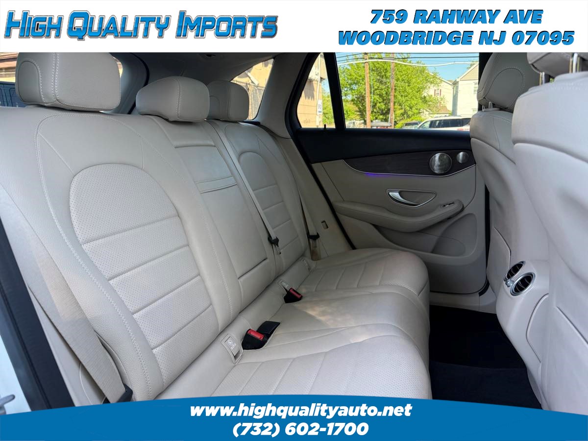 2021 Mercedes-Benz GLC GLC300 - Photo 21