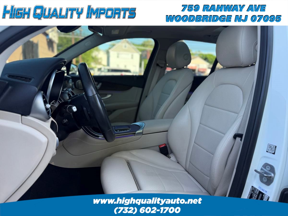 2021 Mercedes-Benz GLC GLC300 - Photo 14