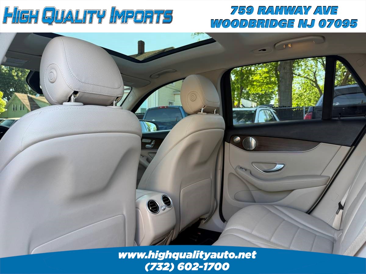 2021 Mercedes-Benz GLC GLC300 - Photo 43