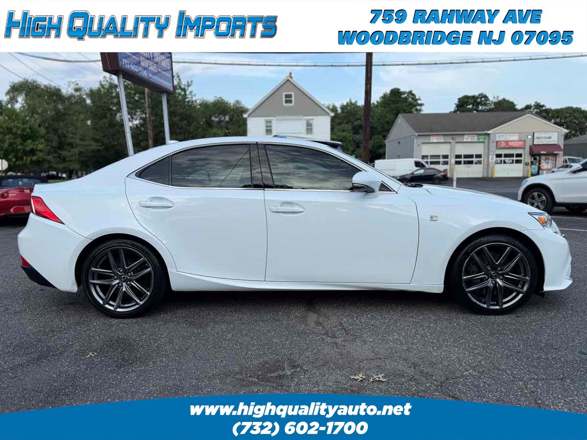 2015 Lexus IS 350 - Photo 8