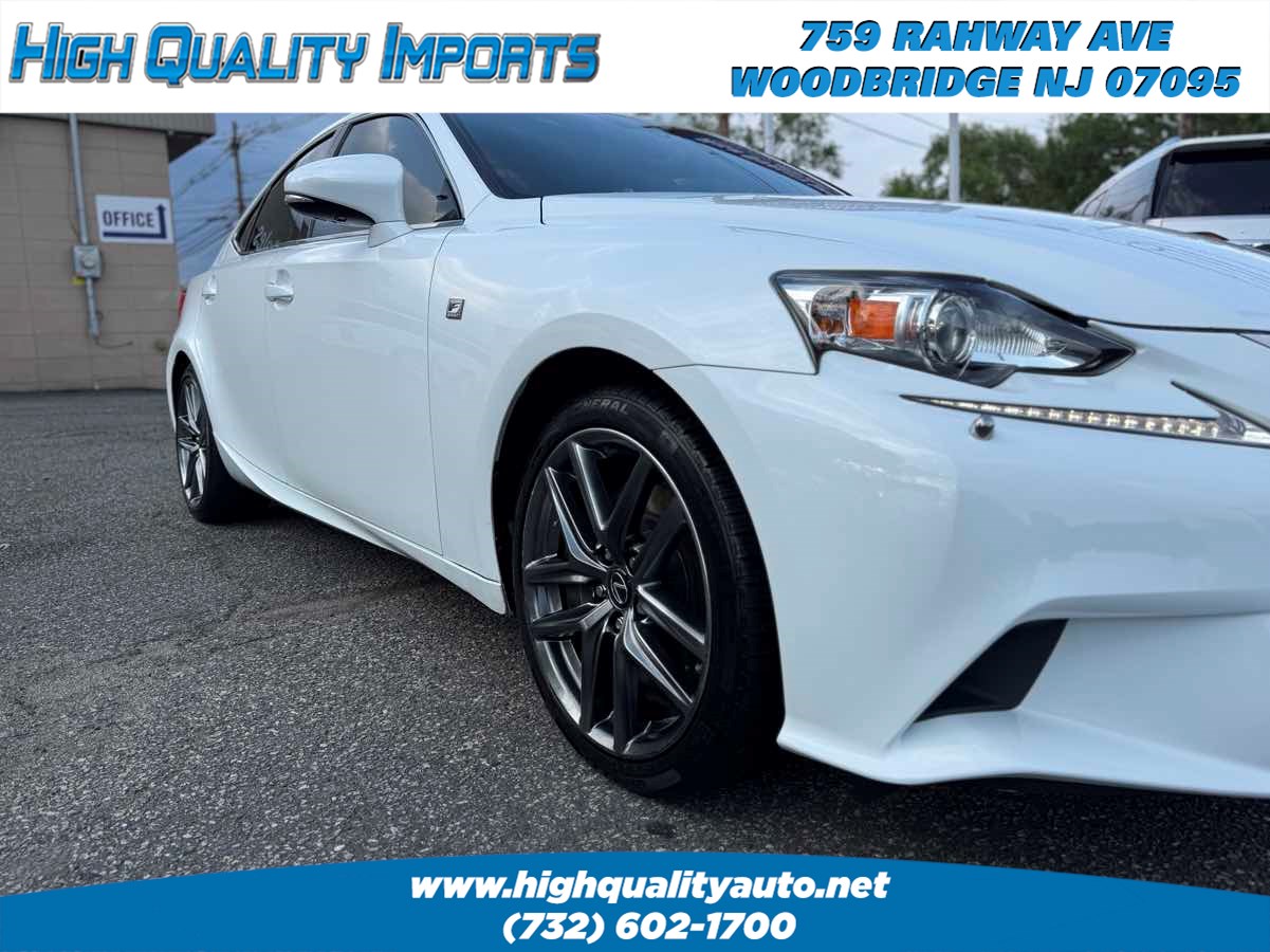 2015 Lexus IS 350 - Photo 37