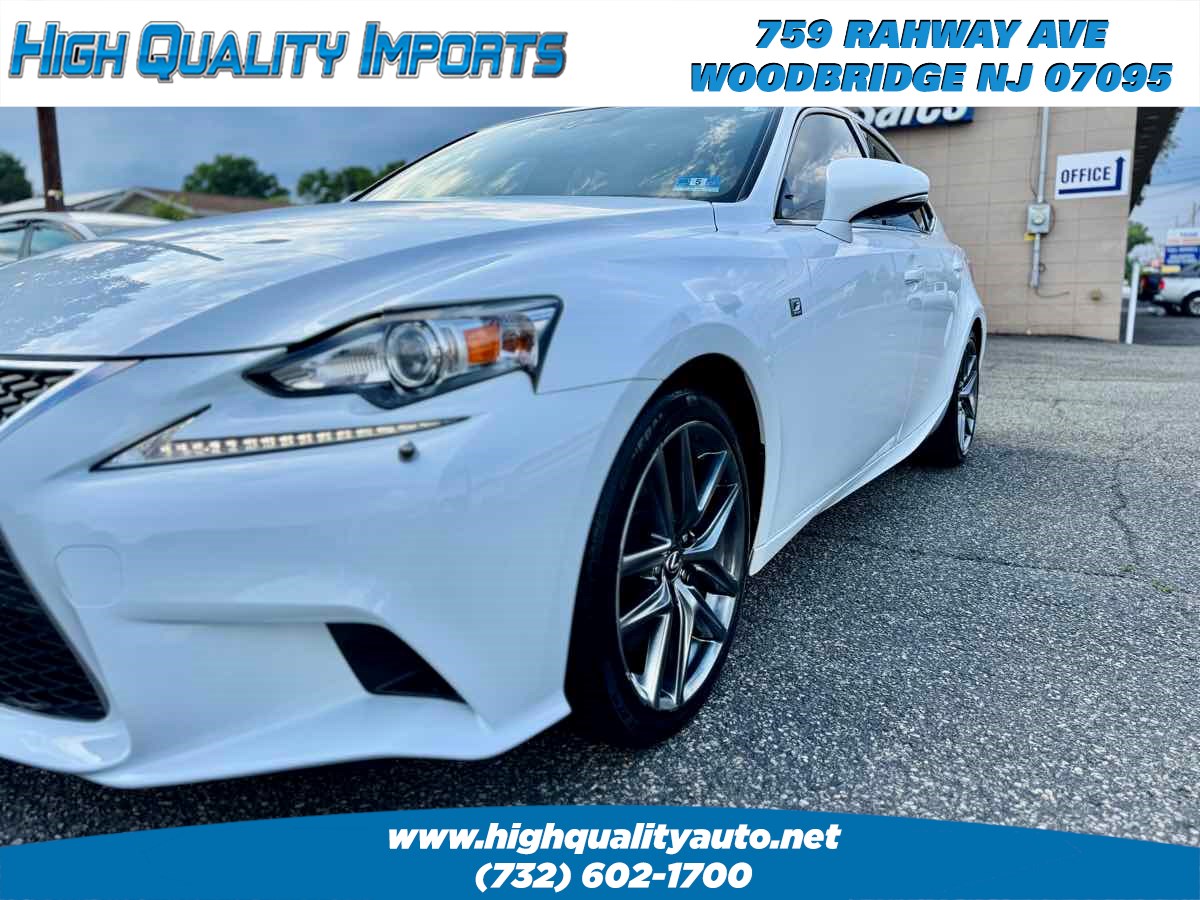 2015 Lexus IS 350 - Photo 9