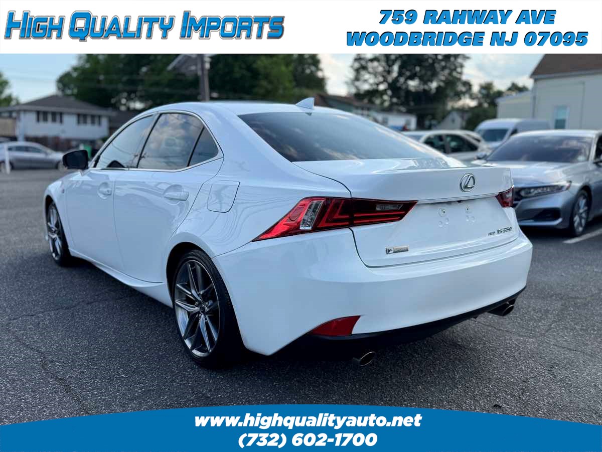 2015 Lexus IS 350 - Photo 5