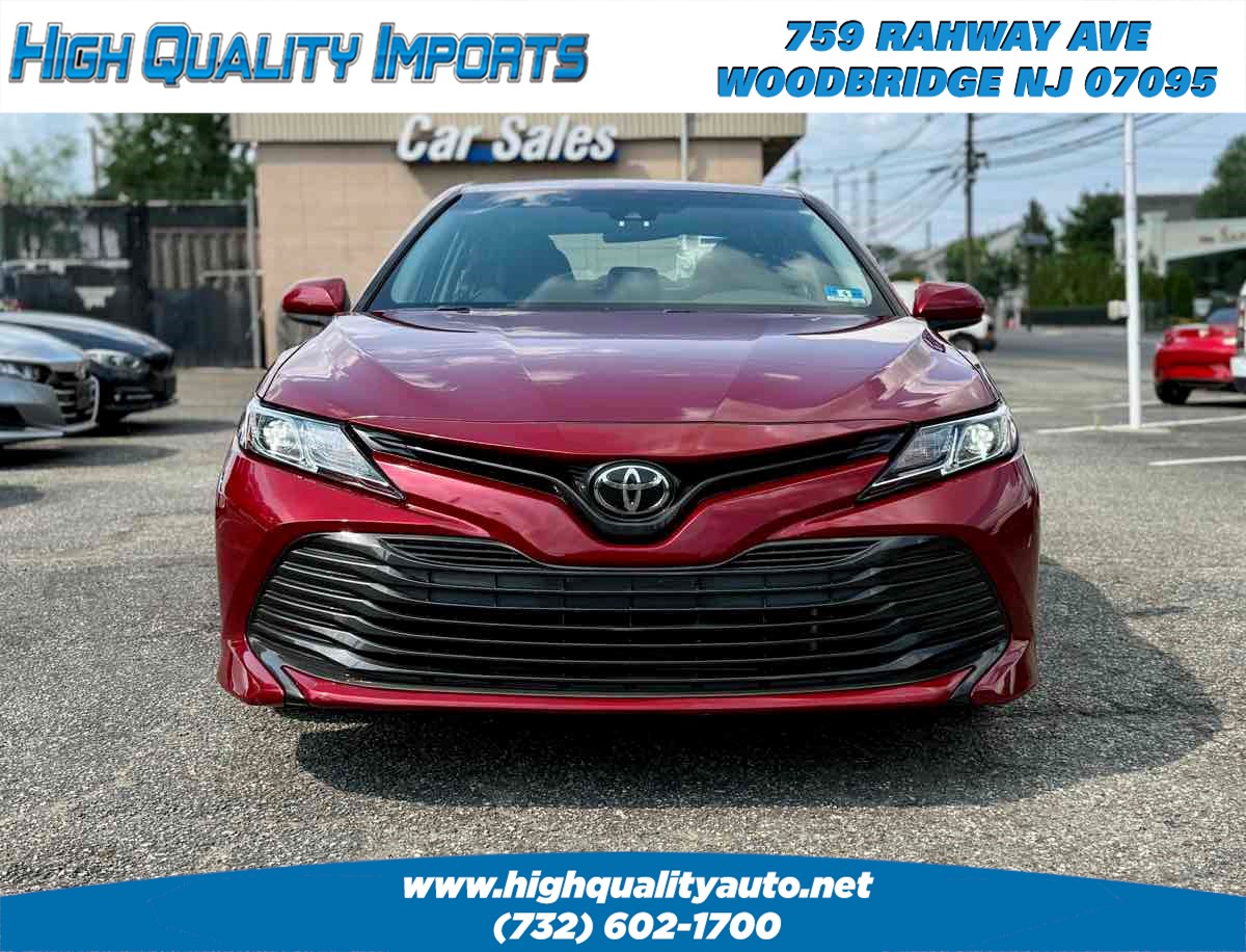 2018 Toyota Camry LE - Photo 3