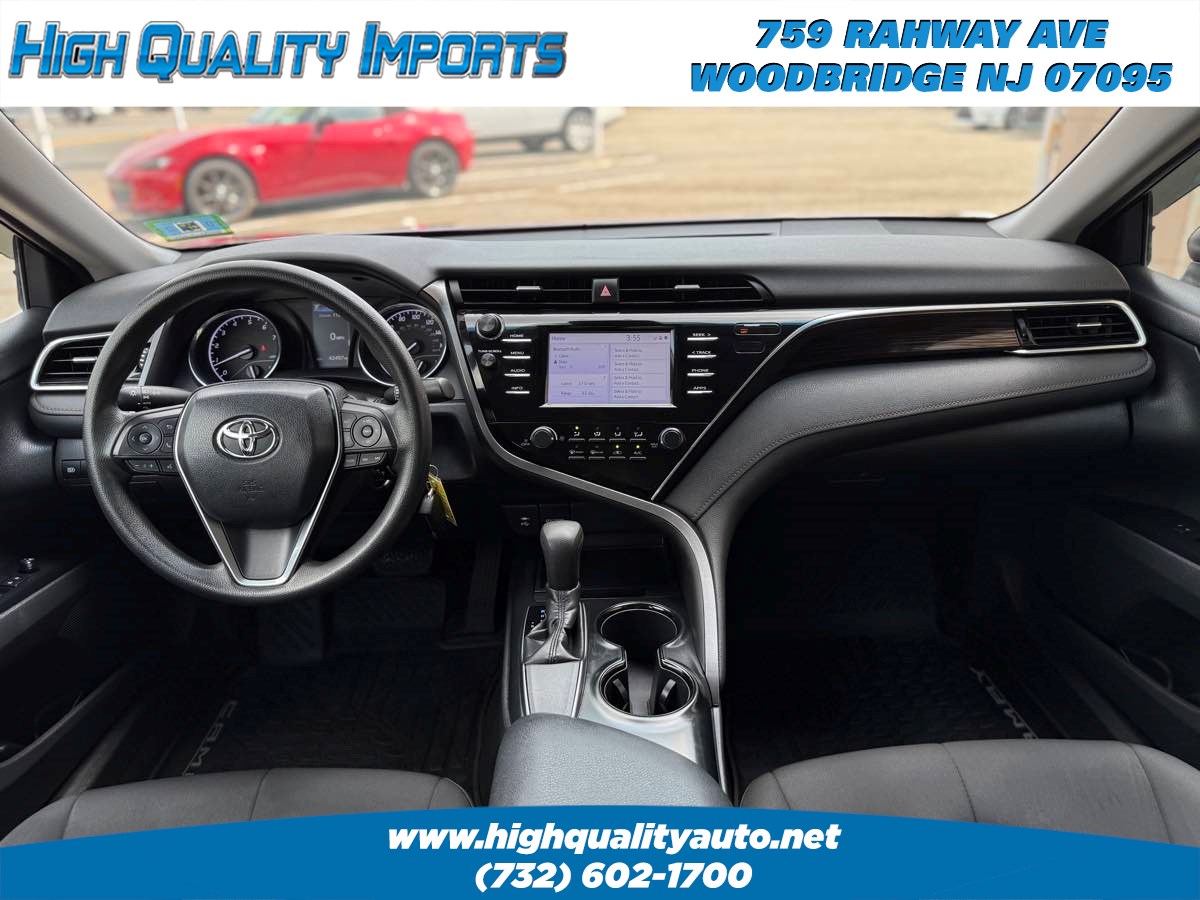2018 Toyota Camry LE - Photo 26