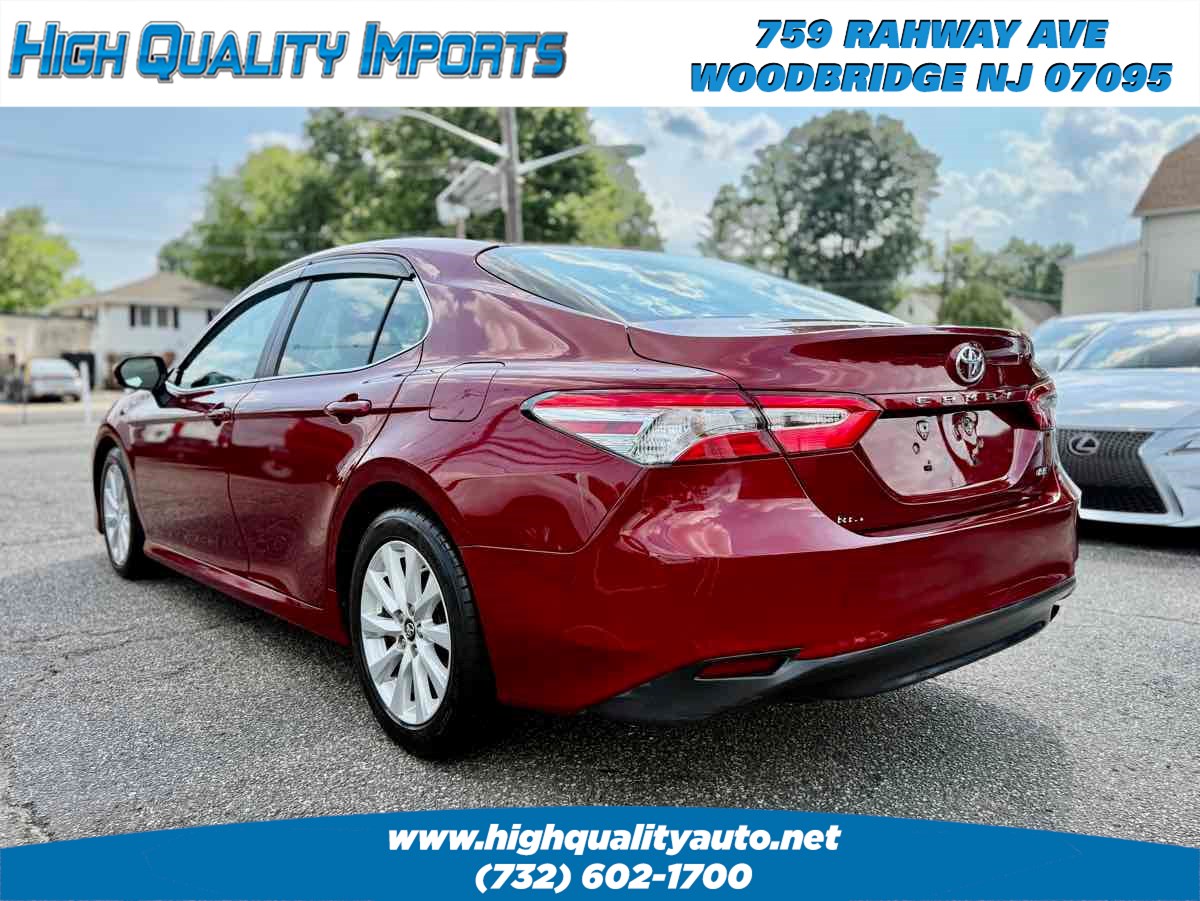2018 Toyota Camry LE - Photo 6