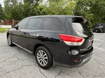 2014 Nissan Pathfinder S photo 3