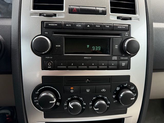 2007 Chrysler 300 C LX photo 2