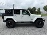2016 Jeep Wrangler Unlimited Sahara photo 6