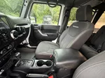2016 Jeep Wrangler Unlimited Sahara photo 16