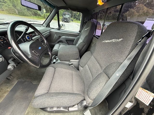 1993 Ford F-150 - Photo 14