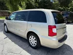 2015 Chrysler Town & Country Touring photo 3
