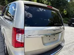 2015 Chrysler Town & Country Touring photo 10