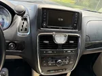 2015 Chrysler Town & Country Touring photo 29