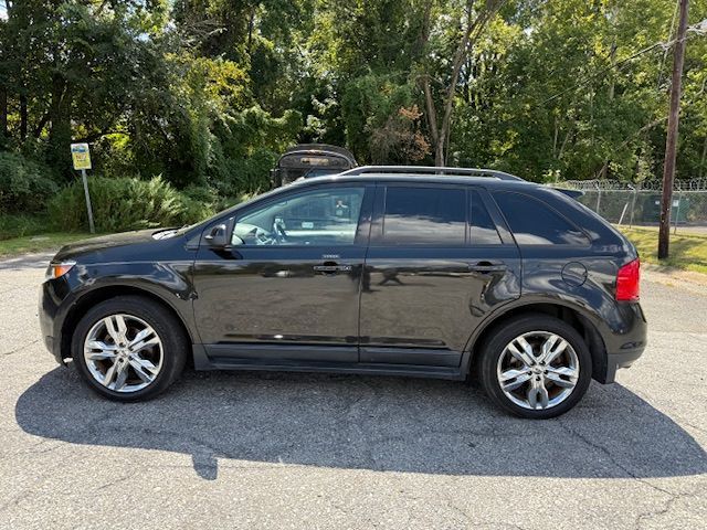 2013 Ford Edge SEL photo 2