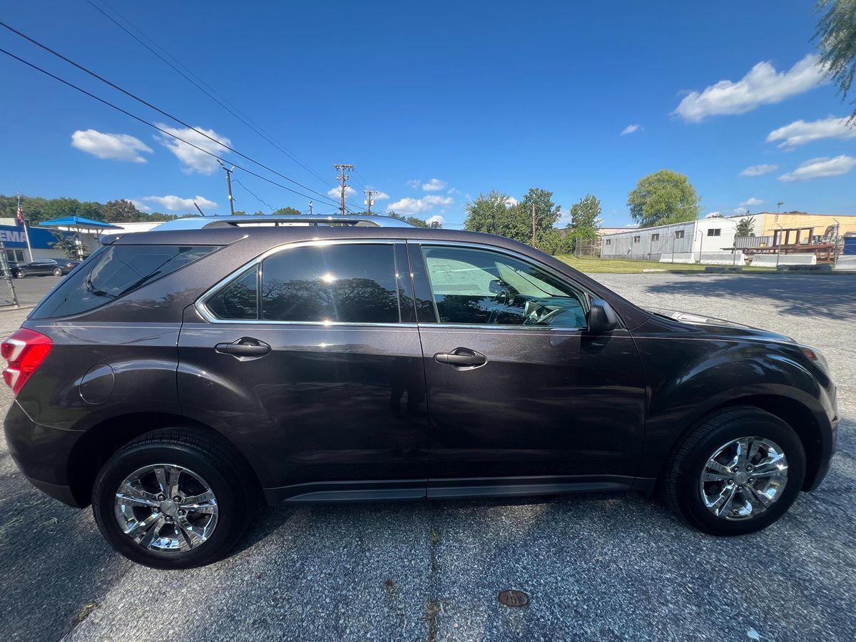 2016 Chevrolet Equinox LS photo 5