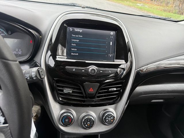 2017 Chevrolet Spark 1LT LT photo 2