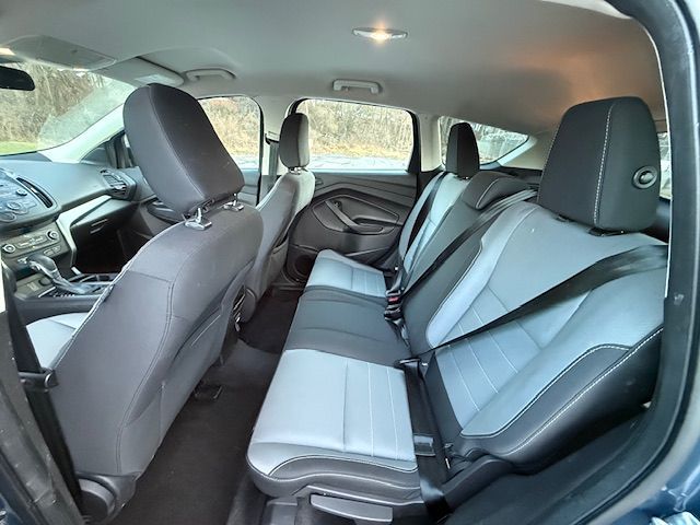 2018 Ford Edge SE - Photo 17