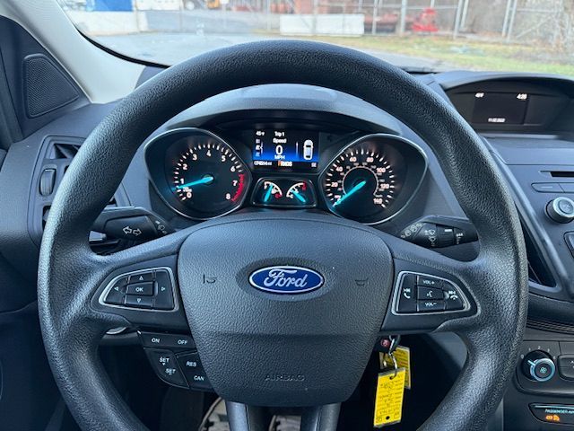 2018 Ford Edge SE - Photo 26