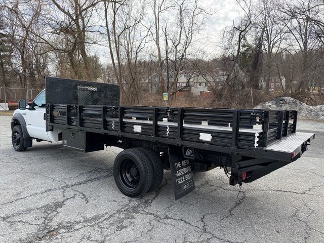 2005 Ford F-450 - Photo 3