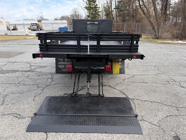 2005 Ford F-450 - Photo 11