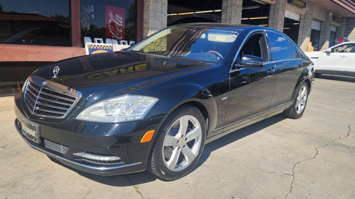 2012 Mercedes-Benz S 550 Sedan