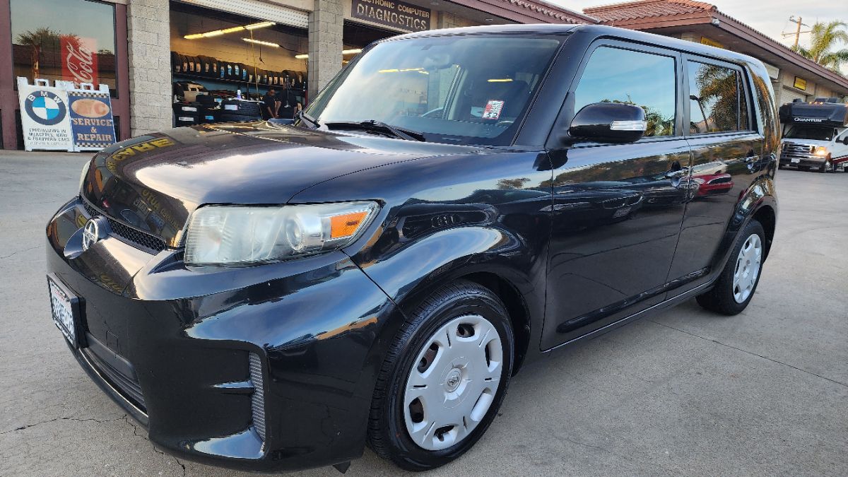 2012 Scion xB 