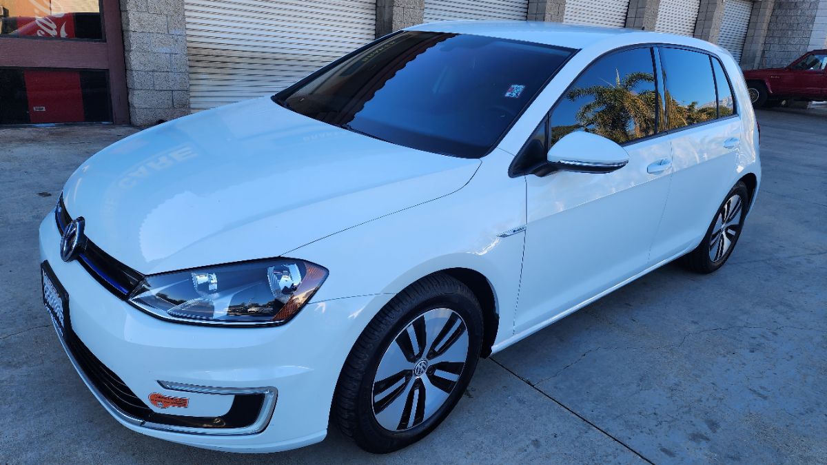 2016 Volkswagen e-Golf SE