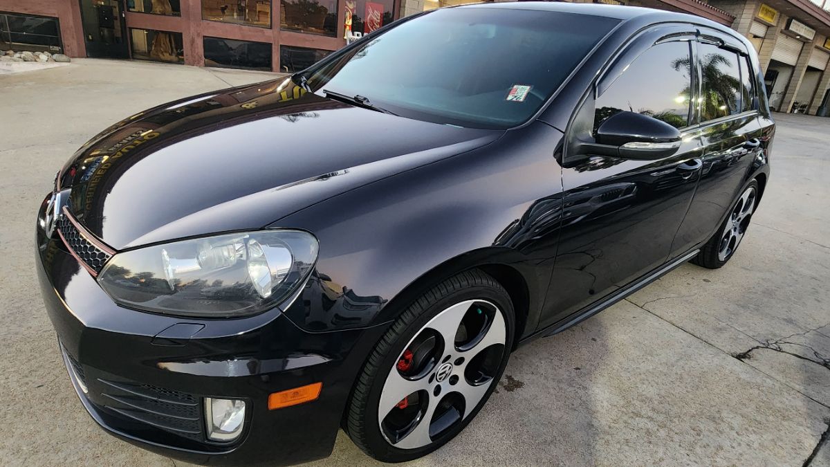 2012 Volkswagen GTI w/Conv & Sunroof