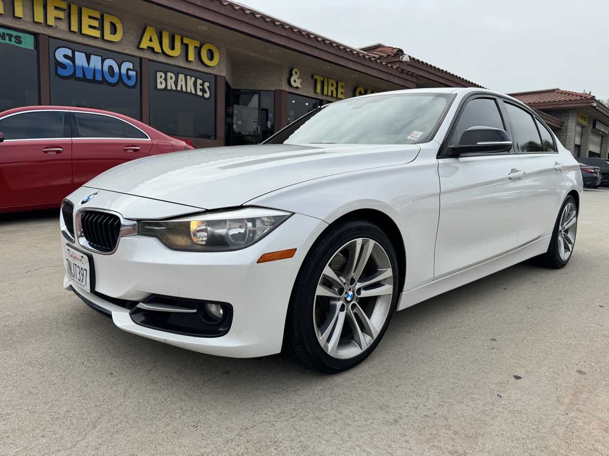 2012 BMW 3 Series 328i