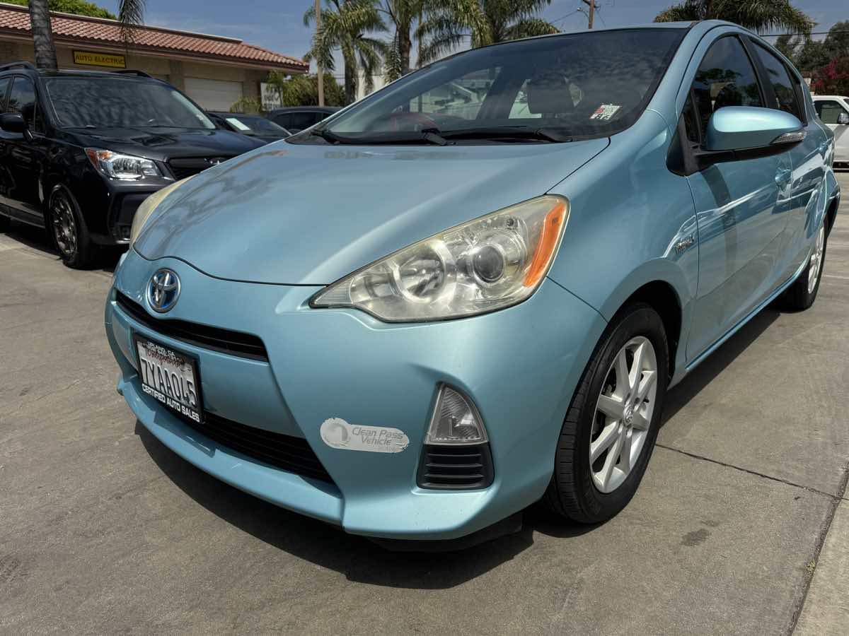 2013 Toyota Prius c Four