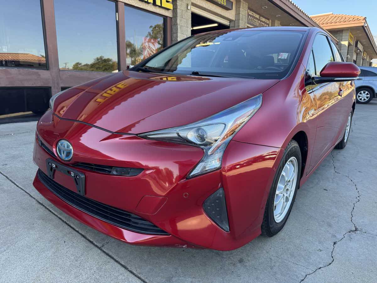 2018 Toyota Prius Three