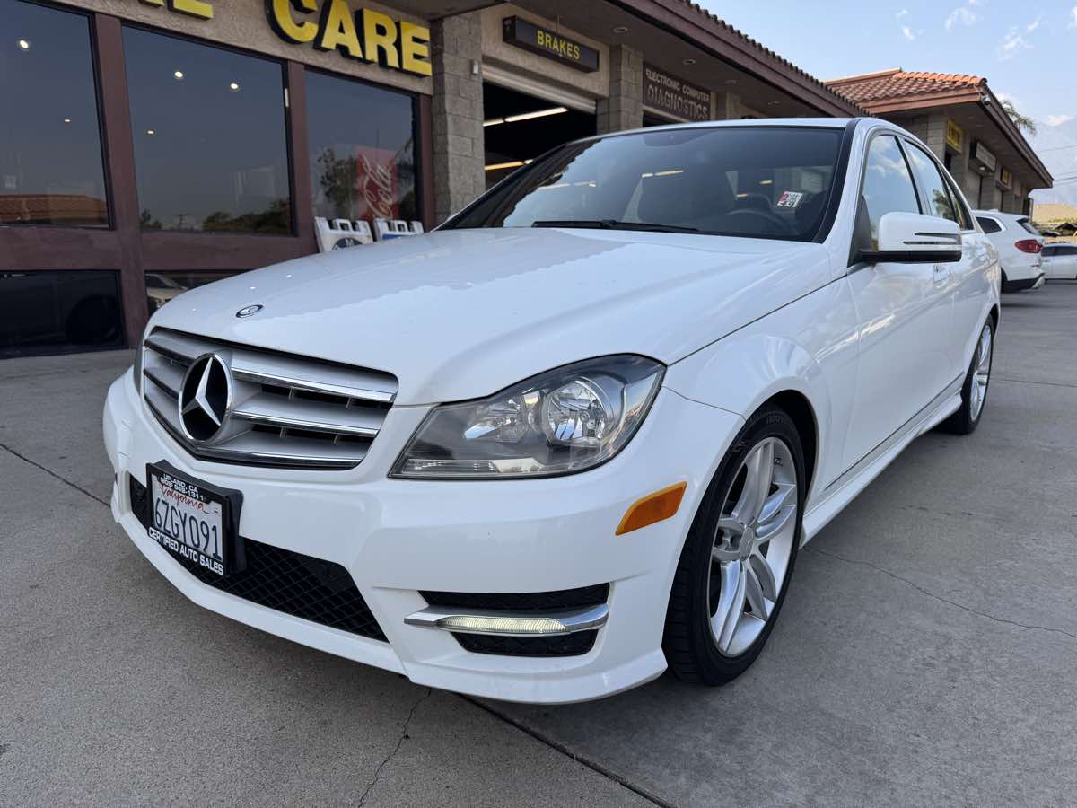 2013 Mercedes-Benz C 250 Luxury Sedan