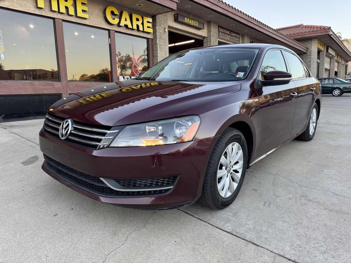 2014 Volkswagen Passat Wolfsburg Ed