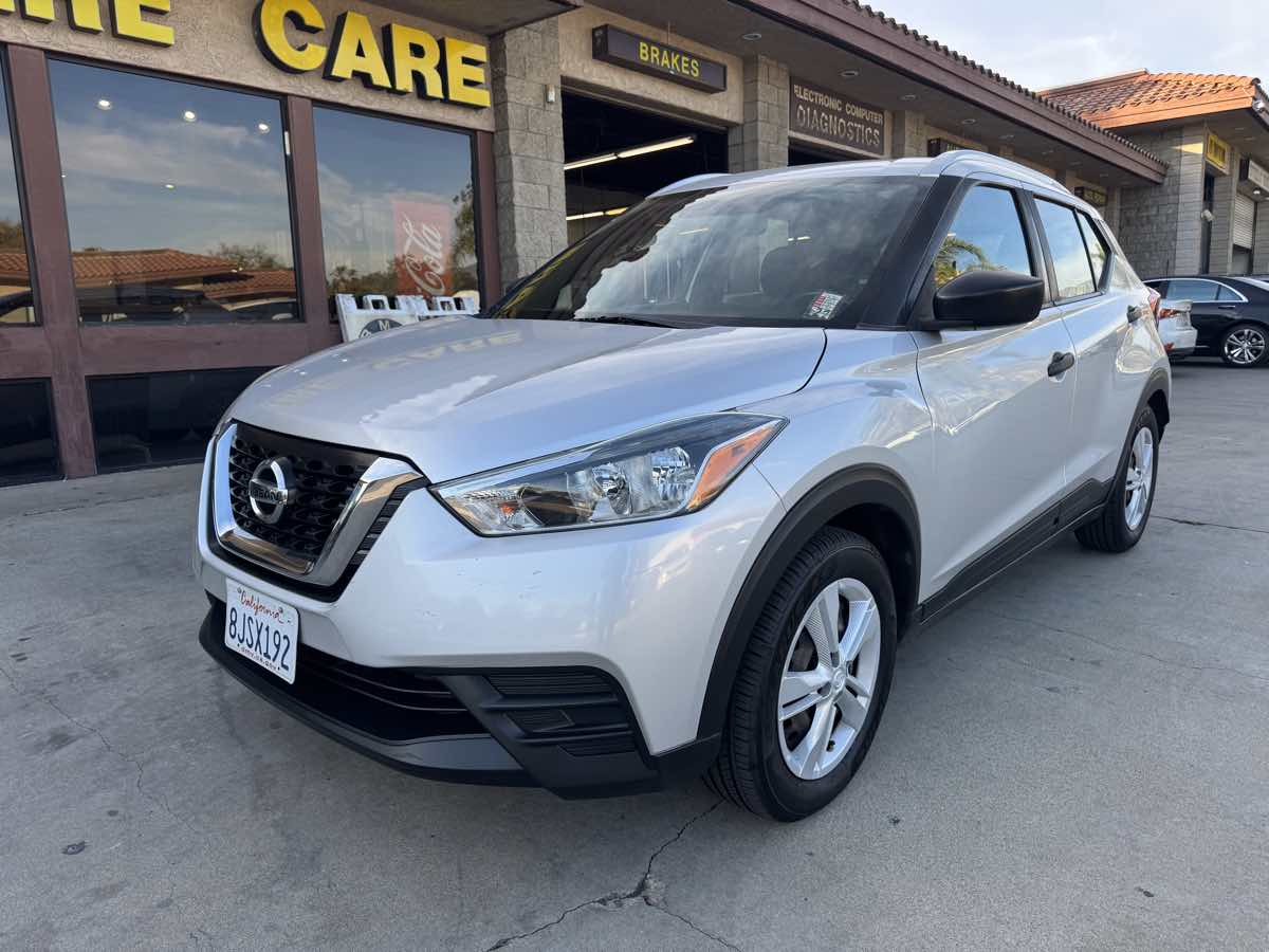 2019 Nissan Kicks S