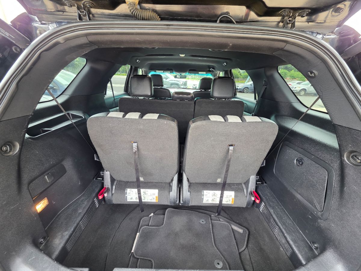 2017 Ford Explorer XLT - Photo 7