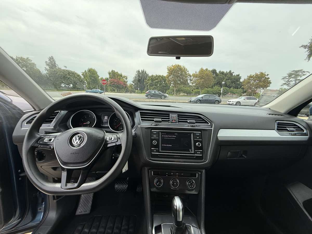 2018 Volkswagen Tiguan S - Photo 11