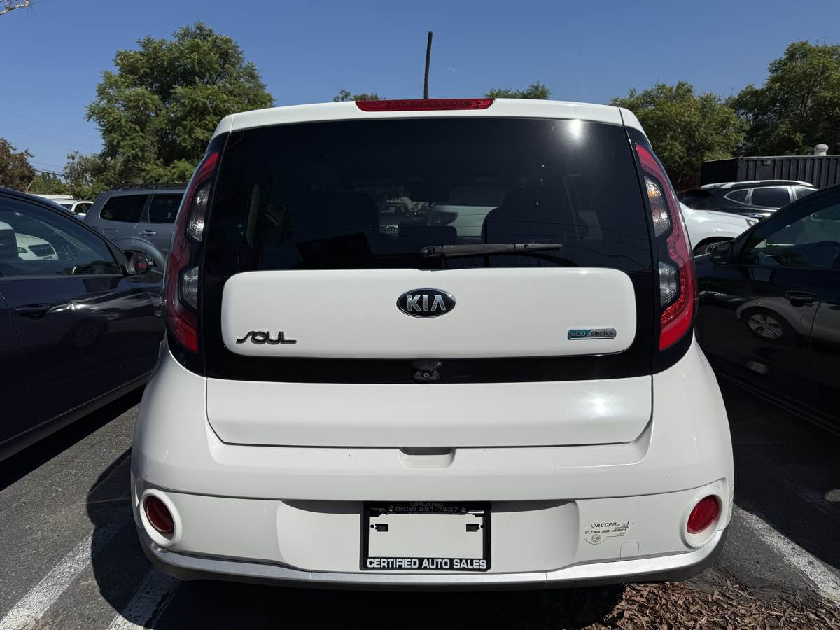 2015 Kia Soul EV Base - Photo 5