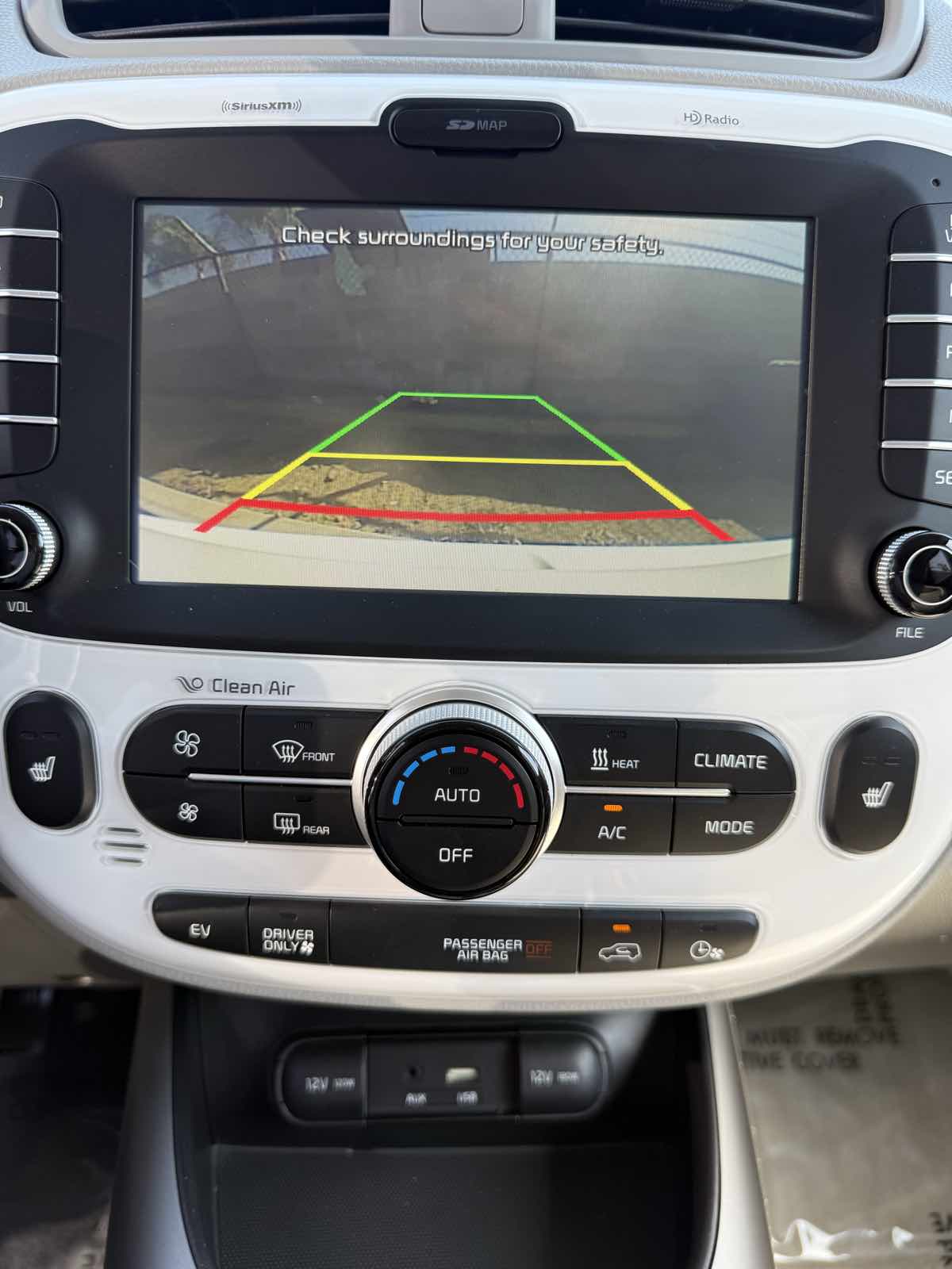 2015 Kia Soul EV Base - Photo 10