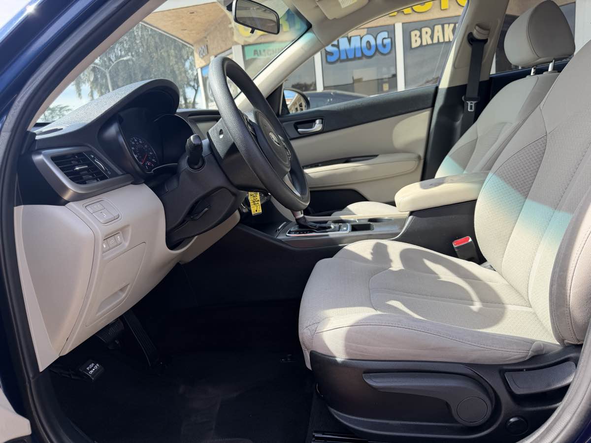 2018 Kia Optima LX - Photo 10