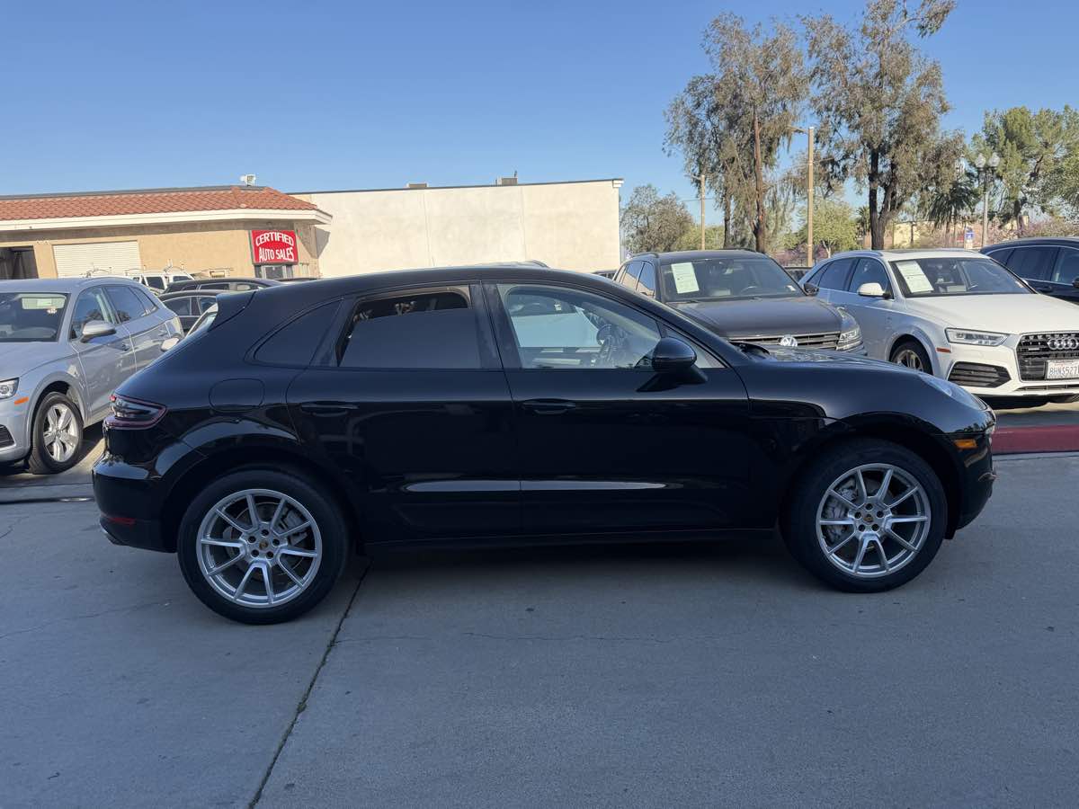 2016 Porsche Macan S - Photo 4