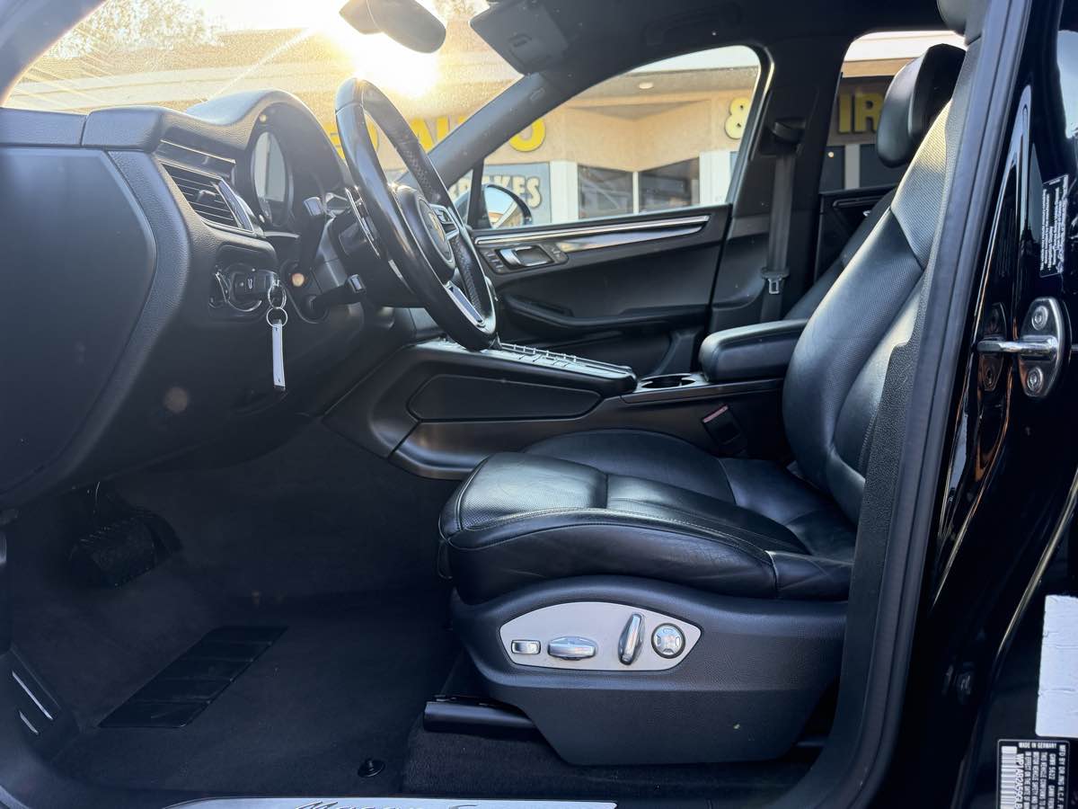 2016 Porsche Macan S - Photo 10