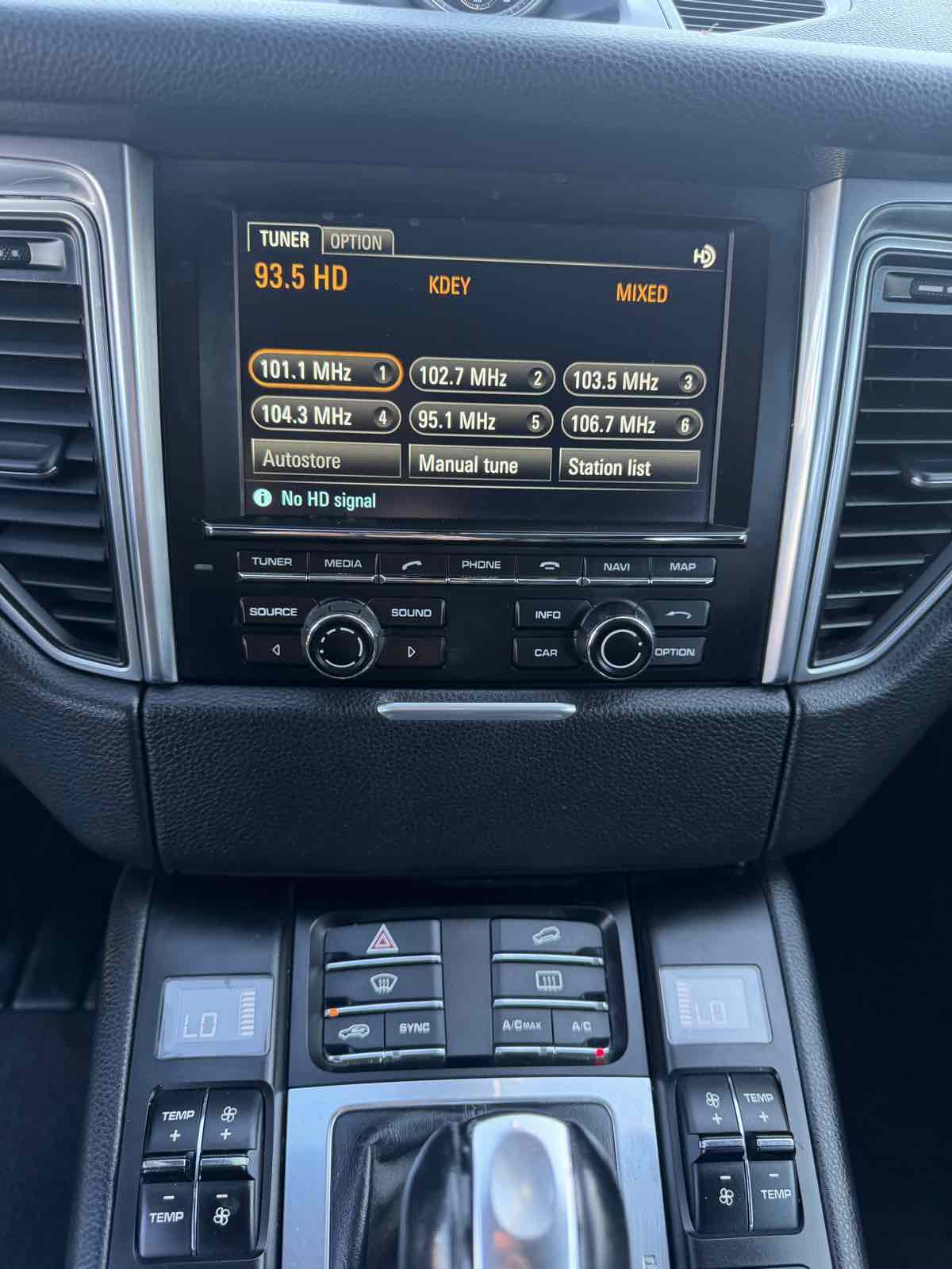 2016 Porsche Macan S - Photo 12