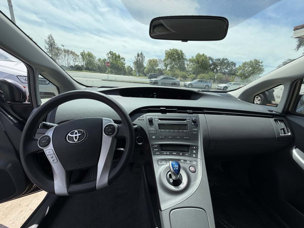 2011 Toyota Prius I - Photo 11