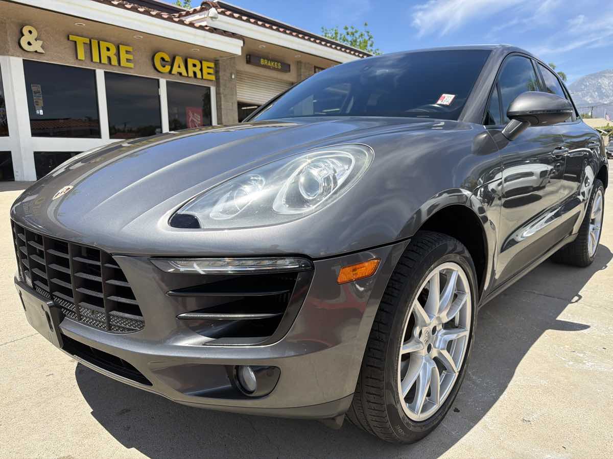 2015 Porsche Macan S