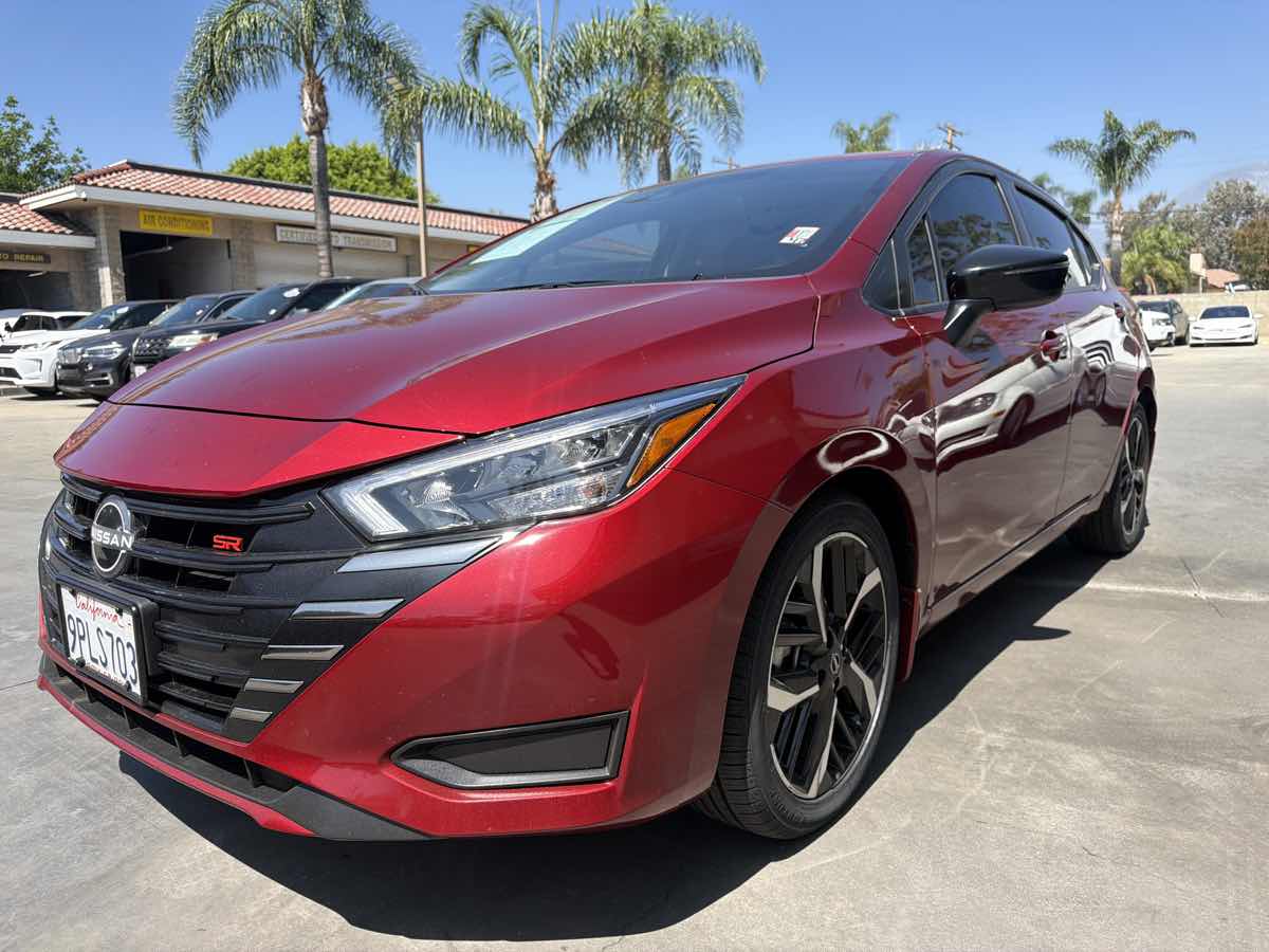 2024 Nissan Versa SR